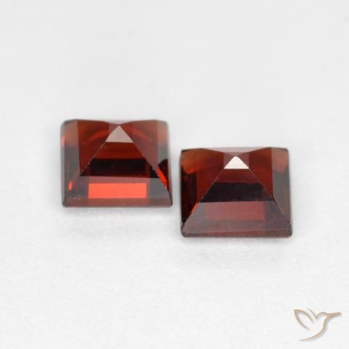 Gemme di Granato Piropo Sangria rossa naturale da 0.93 ct, Quadrato, VS