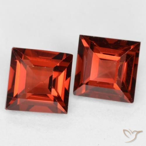 Gemme di Granato Piropo Rosso scarlatto naturale da 0.95 ct, Quadrato, VS