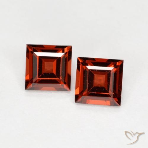 0.88ctw Naturale Ribes Rosso Granato Piropo, Quadrato, VS