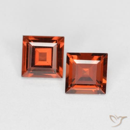 Gemme di Granato Piropo Rosso scuro naturale da 0.87 ct, Quadrato, VS
