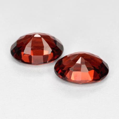 Gemme di Granato Piropo Rosso scuro naturale da 2.21 ct, Taglio ovale, VVS