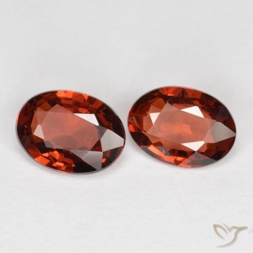 Gemme di Granato Piropo Rosso scarlatto naturale da 1.53 ct, Ovale, VS