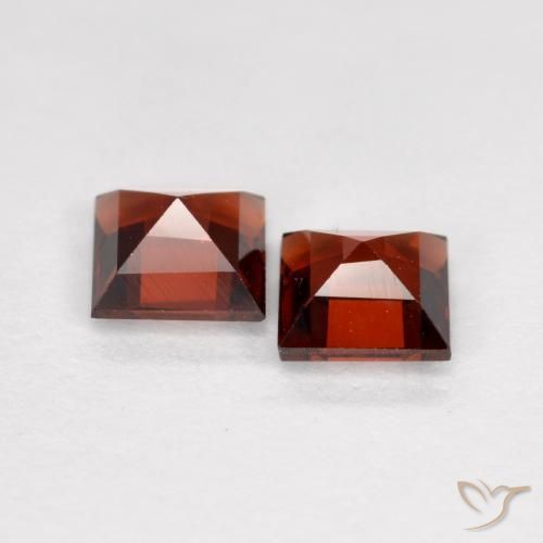 Gemme di Granato Piropo Rosso medio naturale da 0.94 ct, Quadrato, VS
