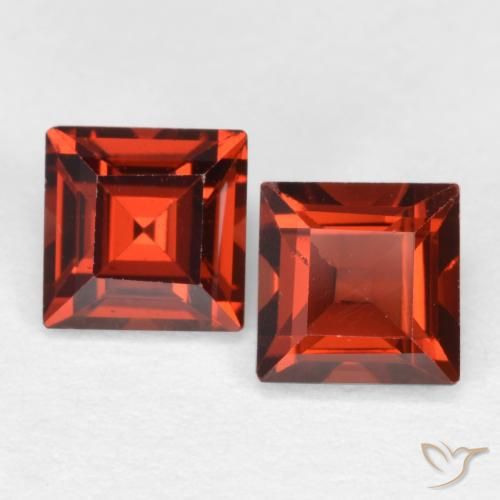 0.90ctw Naturale Ribes Rosso Granato Piropo, Quadrato, VS