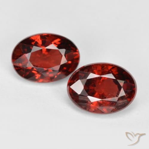 2.33ctw Naturale Ribes Rosso Granato Piropo, Ovale, VS
