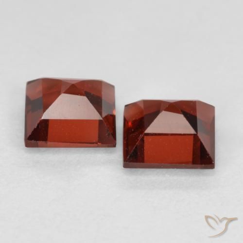 Gemme di Granato Piropo Rosso scarlatto naturale da 0.93 ct, Quadrato, VS