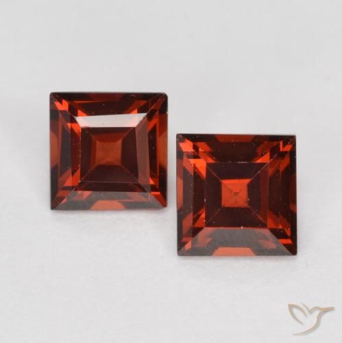 Granato piropo naturale rosso da 0,84 ct, quadrato, VS