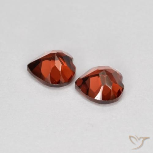 Gemme di Granato Piropo Sangria rossa naturale da 1.23 ct, Cuore, VS