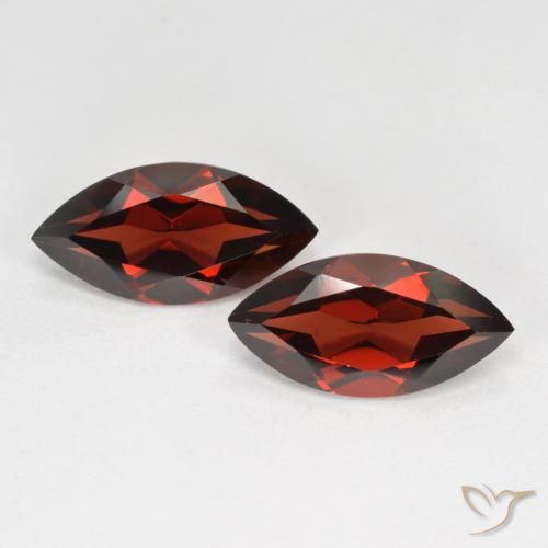 4.05ctw Naturale Rosso Sangue Profondo Granato Piropo, Taglio marquise, VVS-VS