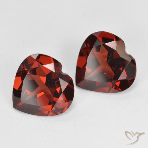 Gemme di Granato Piropo Rosso Sangue Profondo naturale da 3.51 ct, Cuore, VVS-VS