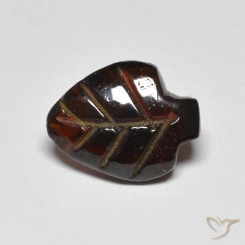 Granato Piropo Rosso nerastro naturale da 2.77 ct, Taglio a fantasia, Trasparente