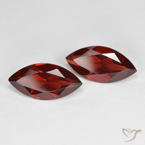 Gemme di Granato Piropo Rosso medio naturale da 3.95 ct, Taglio marquise, VVS-VS