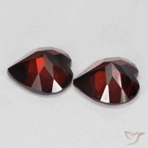 Gemme di Granato Piropo Rosso scuro naturale da 3.84 ct, Cuore, VS