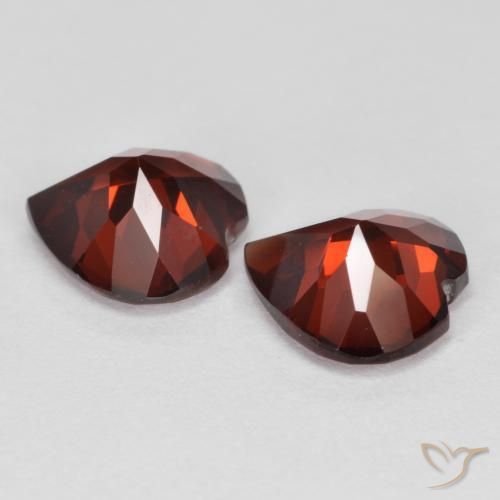 Gemme di Granato Piropo Rosso scuro naturale da 3.76 ct, Cuore, VS