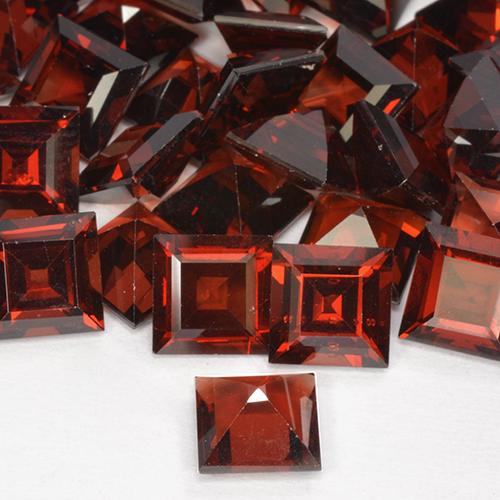 Granato piropo naturale rosso da 1,47 ct, quadrato, VVS-VS