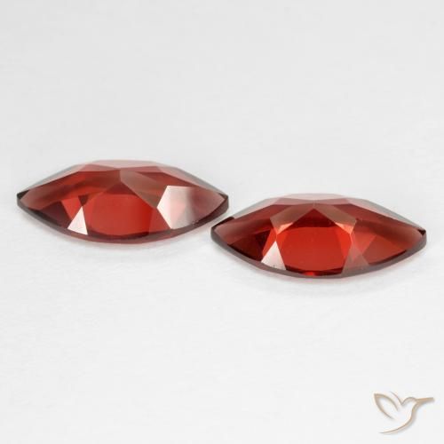 Gemme di Granato Piropo Rosso scuro naturale da 3.89 ct, Taglio marquise, VVS-VS