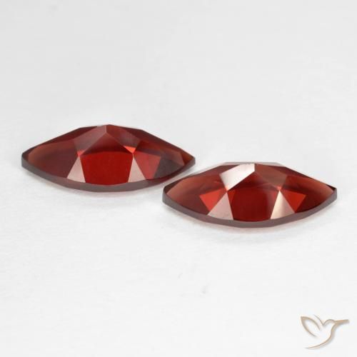 Gemme di Granato Piropo Rosso Sangue Profondo naturale da 4.37 ct, Taglio marquise, VVS-VS