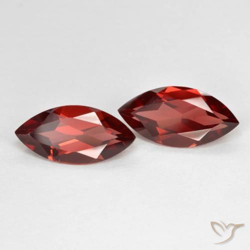 Gemme di Granato Piropo Rosso scarlatto profondo naturale da 3.77 ct, Taglio marquise, VVS-VS