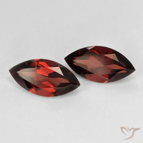 Gemme di Granato Piropo Rosso medio naturale da 4.37 ct, Taglio marquise, VVS-VS