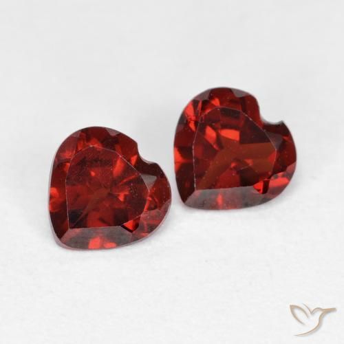 Gemme di Granato Piropo Rosso medio naturale da 0.95 ct, Cuore, VVS-VS