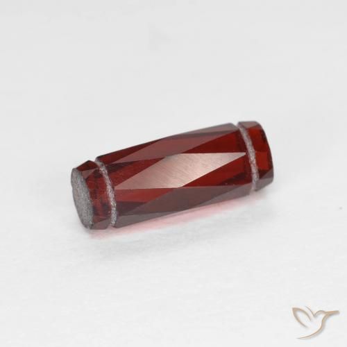 Granato Piropo Rosso scuro naturale da 1.42 ct, Taglio a fantasia, VS