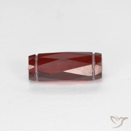 Granato Piropo Rosso scuro naturale da 1.42 ct, Taglio a fantasia, VS