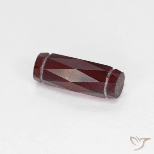 Granato Piropo Rosso scuro naturale da 1.42 ct, Taglio a fantasia, VS
