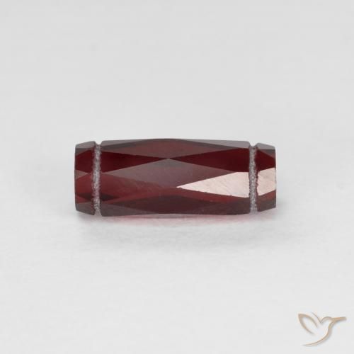 Granato Piropo Rosso scuro naturale da 1.46 ct, Taglio a fantasia, VS