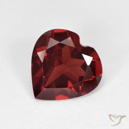 Granato Piropo Rosso medio naturale da 1.70 ct, Cuore, VVS