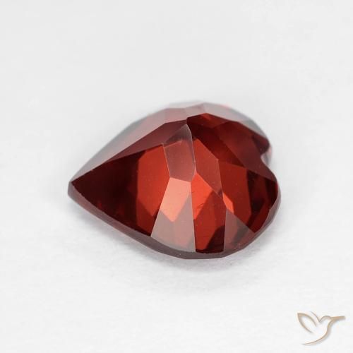 Granato Piropo Rosso Sangue Profondo naturale da 1.78 ct, Cuore, VVS