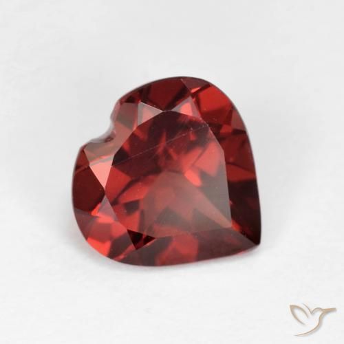 Granato Piropo Rosso medio naturale da 1.83 ct, A forma di cuore, VVS