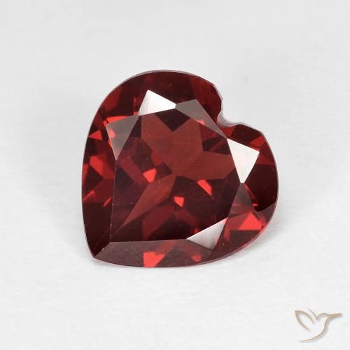 Granato Piropo Rosso scuro naturale da 1.85 ct, A forma di cuore, VVS