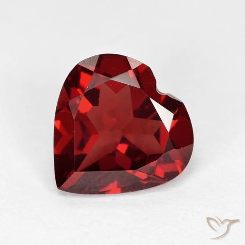Granato piropo naturale rosso da 1,92 ct, a forma di cuore, VVS