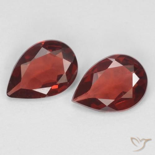 1.18ctw Naturale Rosso Sangue Profondo Granato Piropo, Forma a pera, VVS-VS