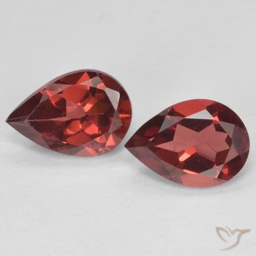 Gemme di Granato Piropo Rosso scuro naturale da 1.55 ct, Forma a pera, VVS-VS