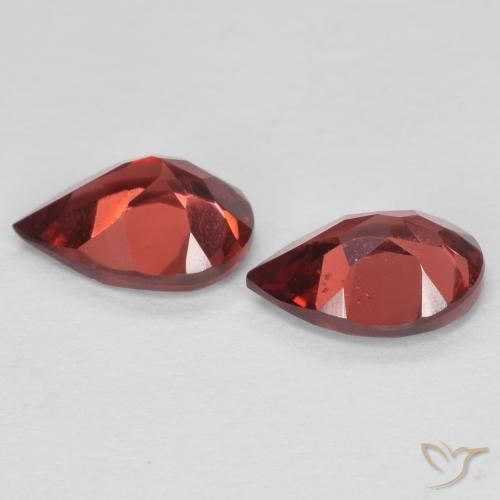 Gemme di Granato Piropo Rosso scuro naturale da 1.55 ct, Forma a pera, VVS-VS