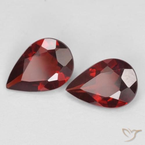 Gemme di Granato Piropo Rosso scuro naturale da 1.23 ct, Forma a pera, VVS-VS