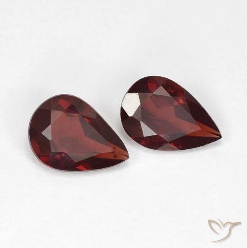 Gemme di Granato Piropo Rosso scuro naturale da 1.34 ct, Forma a pera, VS