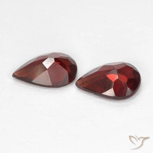 Gemme di Granato Piropo Rosso scuro naturale da 1.34 ct, Forma a pera, VS