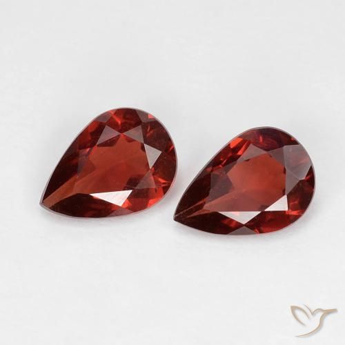 1.32ctw Naturale Rosso scuro Granato Piropo, Forma a pera, VVS-VS
