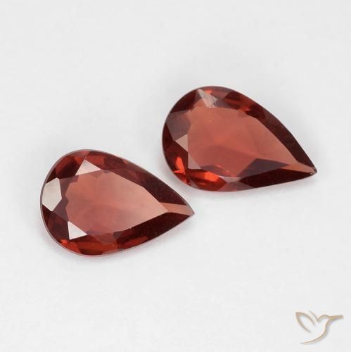 Gemme di Granato Piropo Rosso scarlatto profondo naturale da 1.14 ct, Forma a pera, VVS-VS