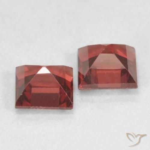 Gemme di Granato Piropo Rosso medio naturale da 0.94 ct, Quadrato, VVS-VS