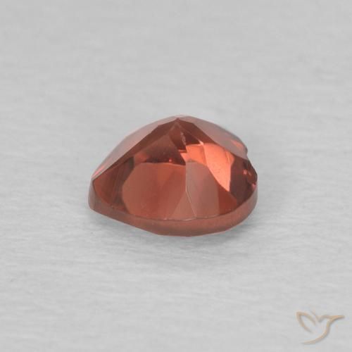 Granato Piropo Rosso medio naturale da 0.58 ct, Cuore, VVS-VS