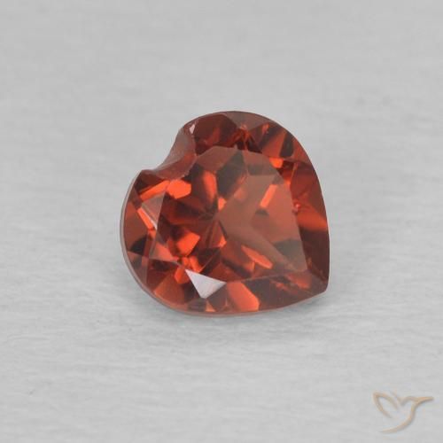 Granato Piropo Ribes Rosso naturale da 0.65 ct, Cuore, VVS-VS