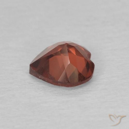 Granato Piropo Rosso medio naturale da 0.60 ct, Cuore, VVS-VS