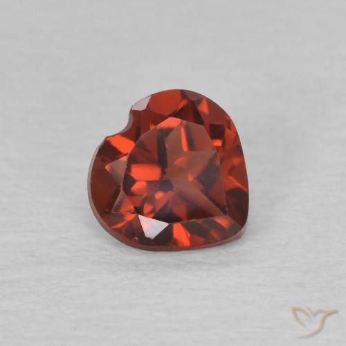 Granato Piropo Ribes Rosso naturale da 0.58 ct, Cuore, VVS-VS