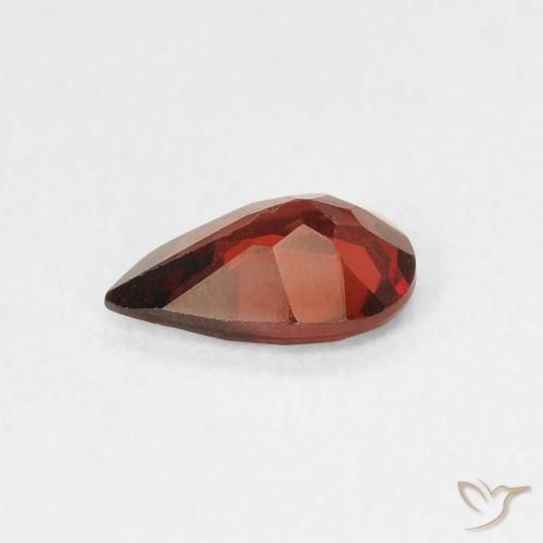 Granato Piropo Rosso Sangue Profondo naturale da 0.68 ct, Forma a pera, VS