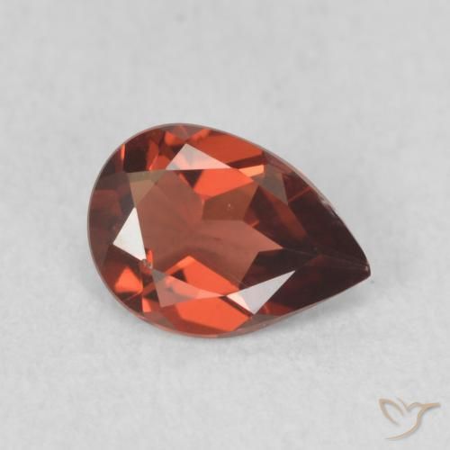 Granato Piropo Rosso scuro naturale da 0.72 ct, Forma a pera, VVS