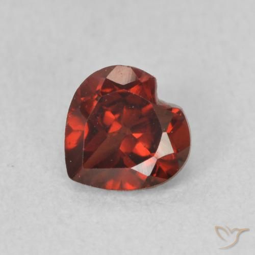0.66ct Naturale Rosso scuro Granato Piropo, Cuore, VVS