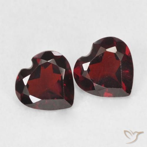 0.97ctw Naturale Rosso Sangue Profondo Granato Piropo, Cuore, VS
